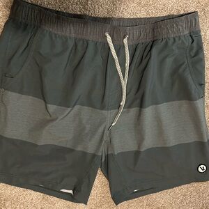 Vuori Men's Green/Gray Shorts